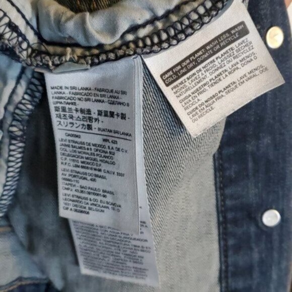 Levi's Jean jacket medium wash Size M - Picture 5 of 5